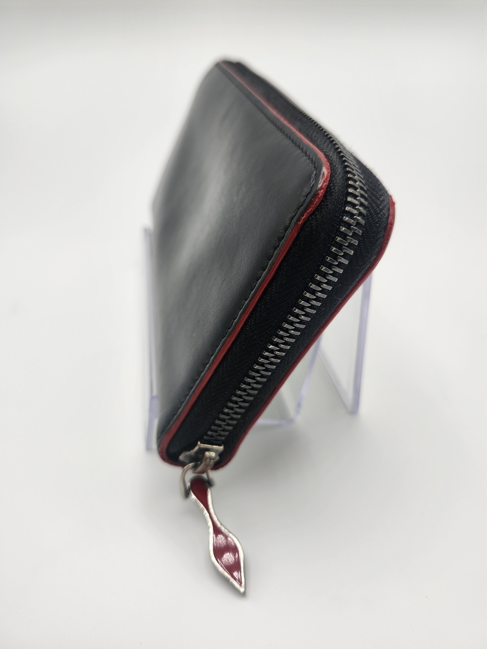 Authentic Preloved Christian Louboutin Black Leather Zip Wallet & Lipstk Bundle - Picture 3 of 16